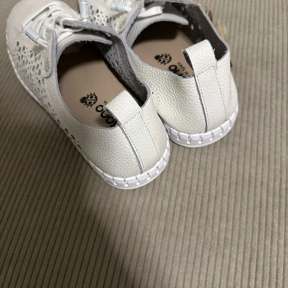 YOKONO White Leather Perforated Slip on Sneakers 39 - Picture 3 of 6